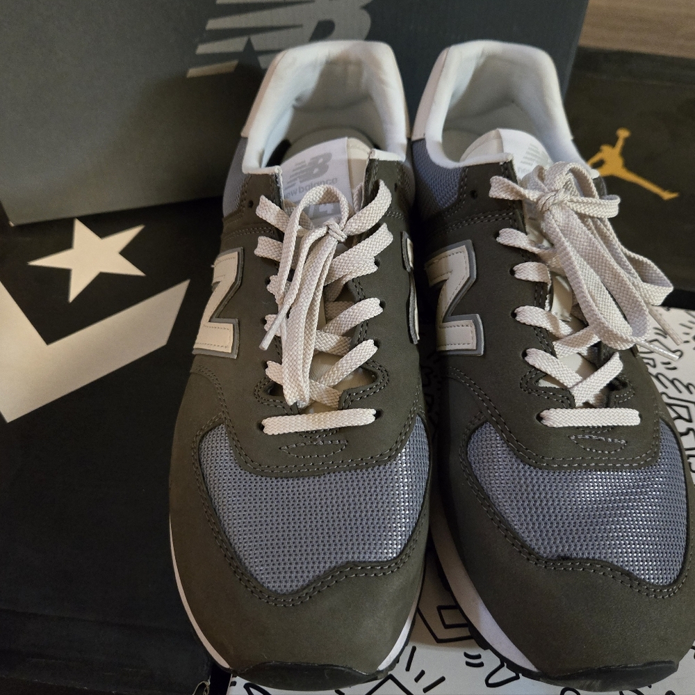 New balance  mens 574 for sell